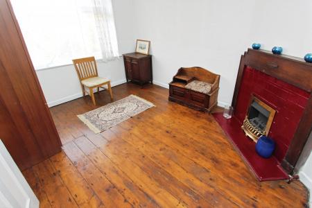 3 bedroom Semi-detached house for sale in Salisbury Street, Beeston, Beeston, NG9
