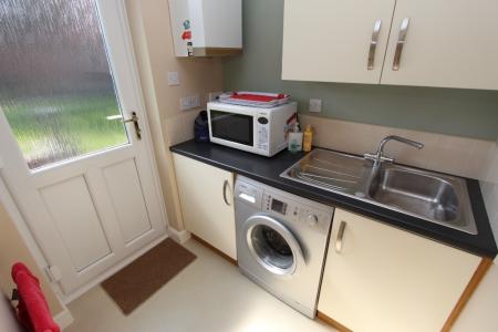 4 bedroom Detached house to let in Staniland Close, Beeston, NG9