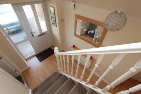4 bedroom Detached house to let in Staniland Close, Beeston, NG9