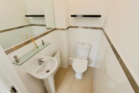 3 bedroom Detached house for sale in Bye Pass Road, Beeston, NG9