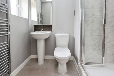 3 bedroom Detached house for sale in Bye Pass Road, Beeston, NG9
