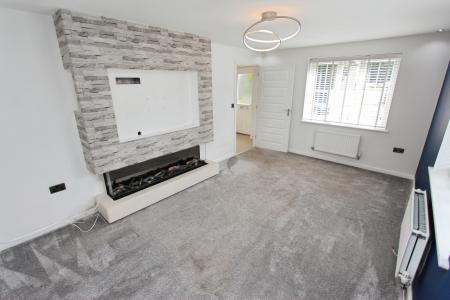 3 bedroom Detached house for sale in Bye Pass Road, Beeston, NG9