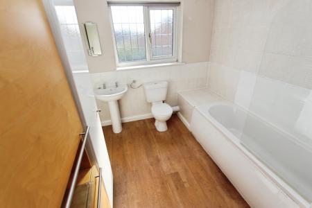 3 bedroom Semi-detached house to let in Draycott Road, Sawley, NG10