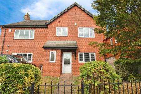 3 bedroom Semi-detached house to let in Draycott Road, Sawley, NG10