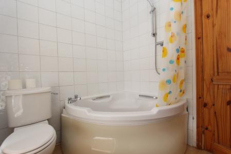 1 bedroom Flat to let in Derby Road, Stapleford, NG9