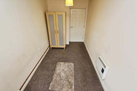 2 bedroom Flat to let in Robinson Court, Chilwell, NG9