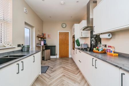 3 bedroom Semi-detached house for sale in Hawthorne Avenue, Long Eaton, Long Eaton, NG10