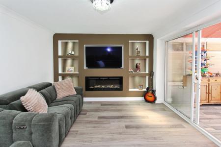 4 bedroom Detached house for sale in Fulwood Drive, Long Eaton, Long Eaton, NG10