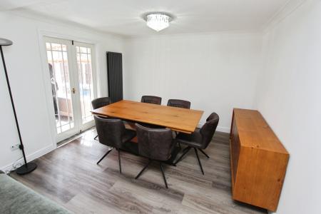 4 bedroom Detached house for sale in Fulwood Drive, Long Eaton, Long Eaton, NG10