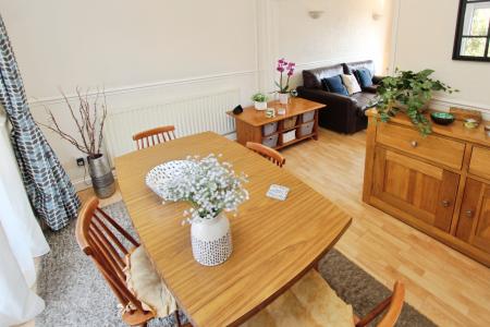 4 bedroom Semi-detached house for sale in Riber Close, Long Eaton, NG10