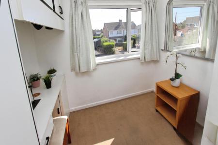4 bedroom Semi-detached house for sale in Riber Close, Long Eaton, NG10
