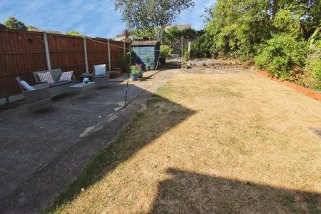 4 bedroom Semi-detached house for sale in Riber Close, Long Eaton, NG10