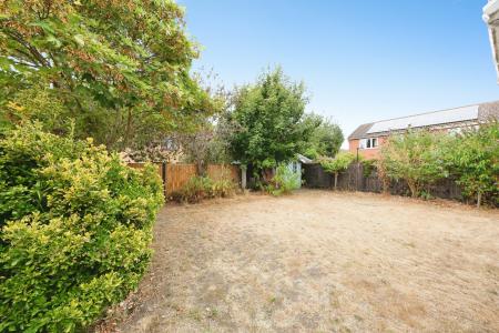 5 bedroom Detached house for sale in Holmes Road, Breaston, DE72