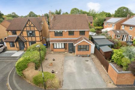 5 bedroom Detached house for sale in Holmes Road, Breaston, DE72