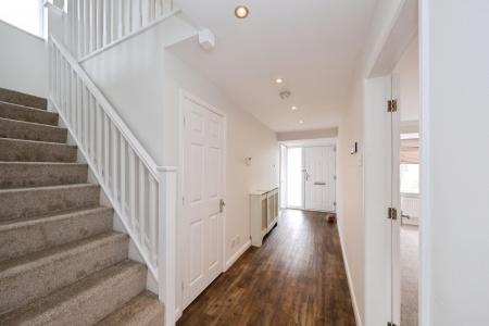 5 bedroom Detached house for sale in Holmes Road, Breaston, DE72
