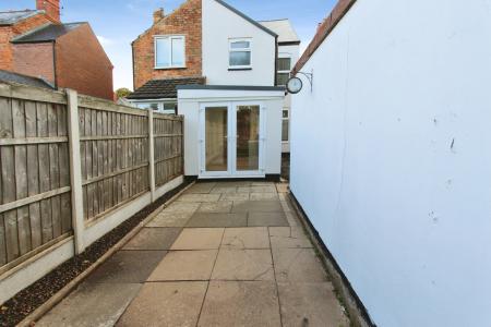 2 bedroom Semi-detached house for sale in Myrtle Avenue, Long Eaton, NG10