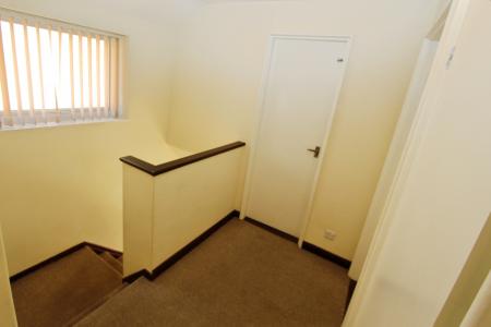 4 bedroom Detached house to let in Appledore Avenue, Wollaton, Nottingham, NG8