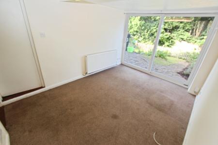 4 bedroom Detached house to let in Appledore Avenue, Wollaton, Nottingham, NG8