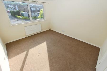 4 bedroom Detached house to let in Appledore Avenue, Wollaton, Nottingham, NG8