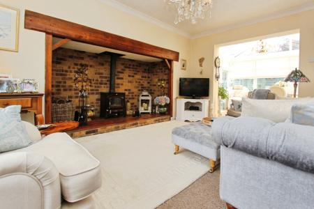 3 bedroom Detached house for sale in College Street, Long Eaton, NG10