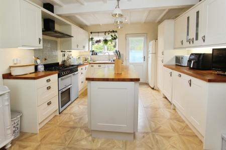 3 bedroom Detached house for sale in College Street, Long Eaton, NG10