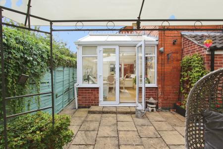 3 bedroom Detached house for sale in College Street, Long Eaton, NG10
