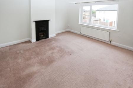3 bedroom Semi-detached house to let in Marton Road, Beeston, Beeston, NG9