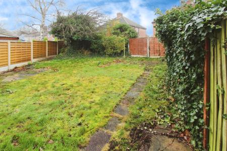 3 bedroom Semi-detached house to let in Marton Road, Beeston, Beeston, NG9
