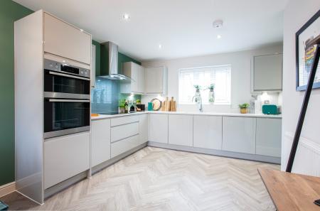 4 bedroom Detached house for sale in Field Farm, Stapleford, Stapleford, NG9