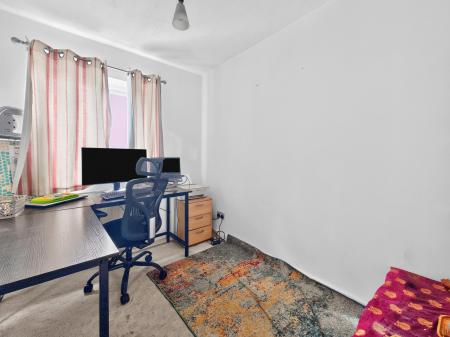 3 bedroom Detached house for sale in Mountbatten Way, Beeston, NG9