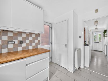 3 bedroom Detached house for sale in Mountbatten Way, Beeston, NG9