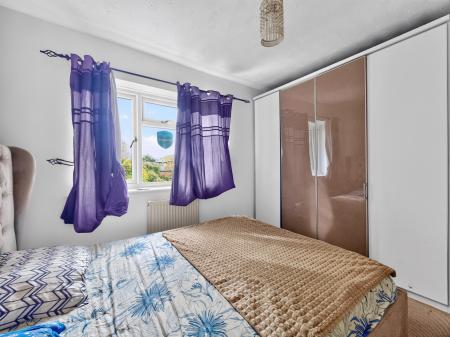 3 bedroom Detached house for sale in Mountbatten Way, Beeston, NG9