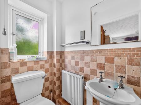 3 bedroom Detached house for sale in Mountbatten Way, Beeston, NG9