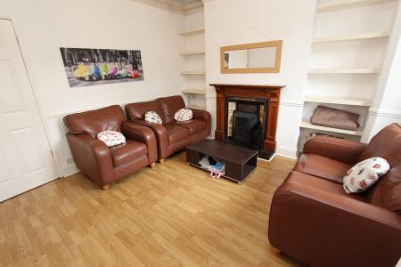 3 bedroom Terraced House to let in Chestnut Avenue, Beeston, NG9
