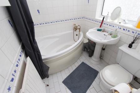 3 bedroom Terraced House to let in Chestnut Avenue, Beeston, NG9