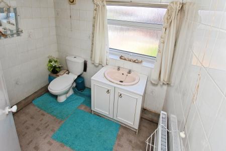 3 bedroom Semi-detached house for sale in Petersham Road, Long Eaton, NG10