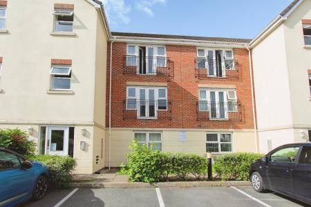 2 bedroom Flat to let in Peckerdale Gardens, Spondon, Derby, DE21