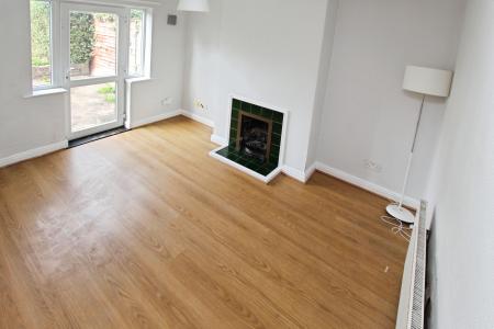 3 bedroom Semi-detached house to let in Hetley Road, Beeston, NG9