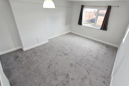 3 bedroom Semi-detached house to let in Hetley Road, Beeston, NG9