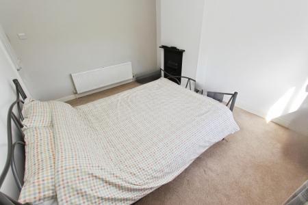 3 bedroom Semi-detached house to let in Lock Lane, Sandiacre, NG10