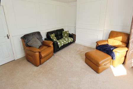 3 bedroom Semi-detached house to let in Lock Lane, Sandiacre, NG10