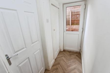 3 bedroom Semi-detached house to let in Lock Lane, Sandiacre, NG10