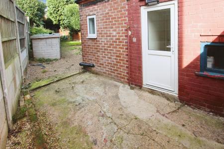 3 bedroom Semi-detached house to let in Lock Lane, Sandiacre, NG10