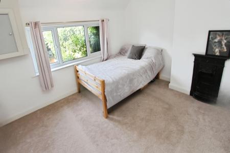 3 bedroom Semi-detached house to let in Lock Lane, Sandiacre, NG10