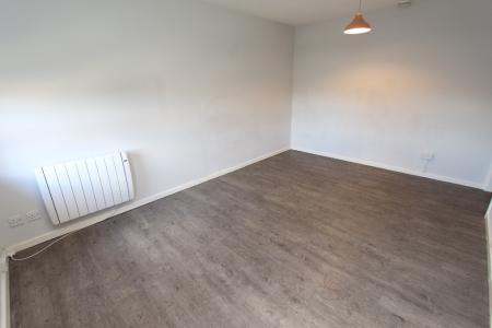 1 bedroom Studio flat to let in Overdale Drive, Long Eaton, NG10