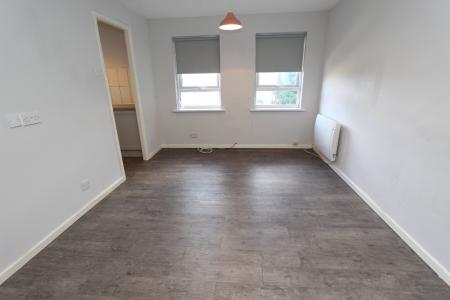 1 bedroom Studio flat to let in Overdale Drive, Long Eaton, NG10