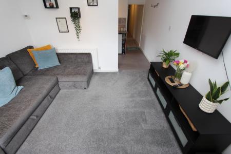 1 bedroom Flat to let in Loughborough Road, West Bridgford, Nottingham, NG2