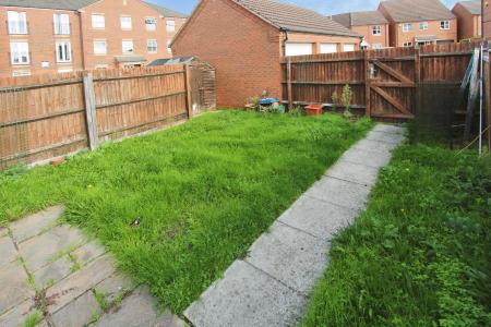 3 bedroom Semi-detached house to let in Swiney Way, Chilwell, NG9