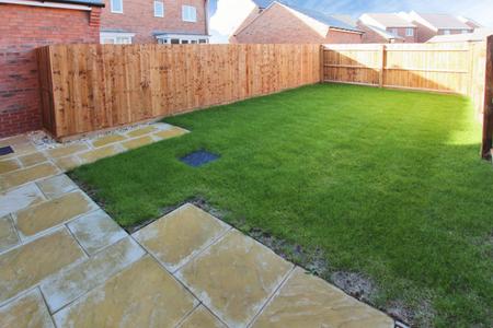 3 bedroom Semi-detached house to let in Pathfinder Way, Castle Donington, DE74