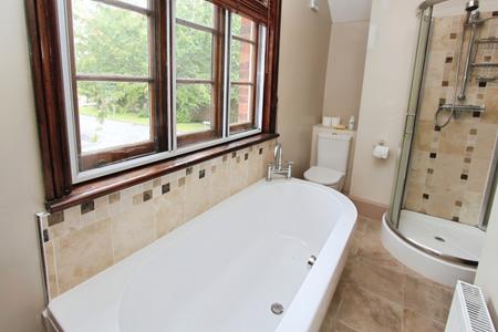 3 bedroom End of terrace house to let in Main Street, Lockington, DE74